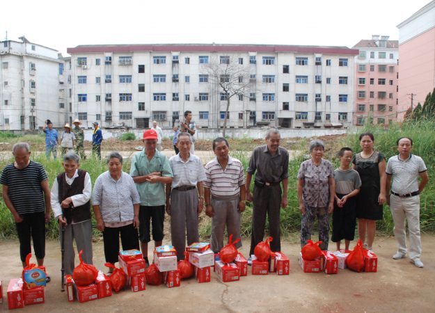 仁和集團(tuán)2014中秋節(jié)前夕走訪慰問市社會福利院